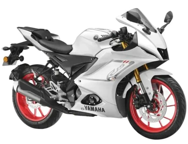 Yamaha R15 V4